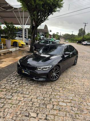 BMW 320i 2.0 16V TURBO FLEX M SPORT AUTOMÁTICO BMW 320i 2.0 16V TURBO FLEX M SPORT AUTOMÁTICO